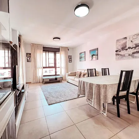 Apartman Beautiful 1 Bedroom In Mar, Pm101