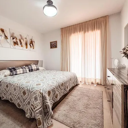 Apartman Beautiful 1 Bedroom In Mar, Pm101